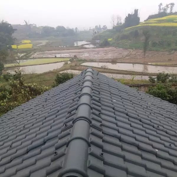 北方和南方樹脂瓦屋頂坡度分別是多少？怎么計(jì)算？