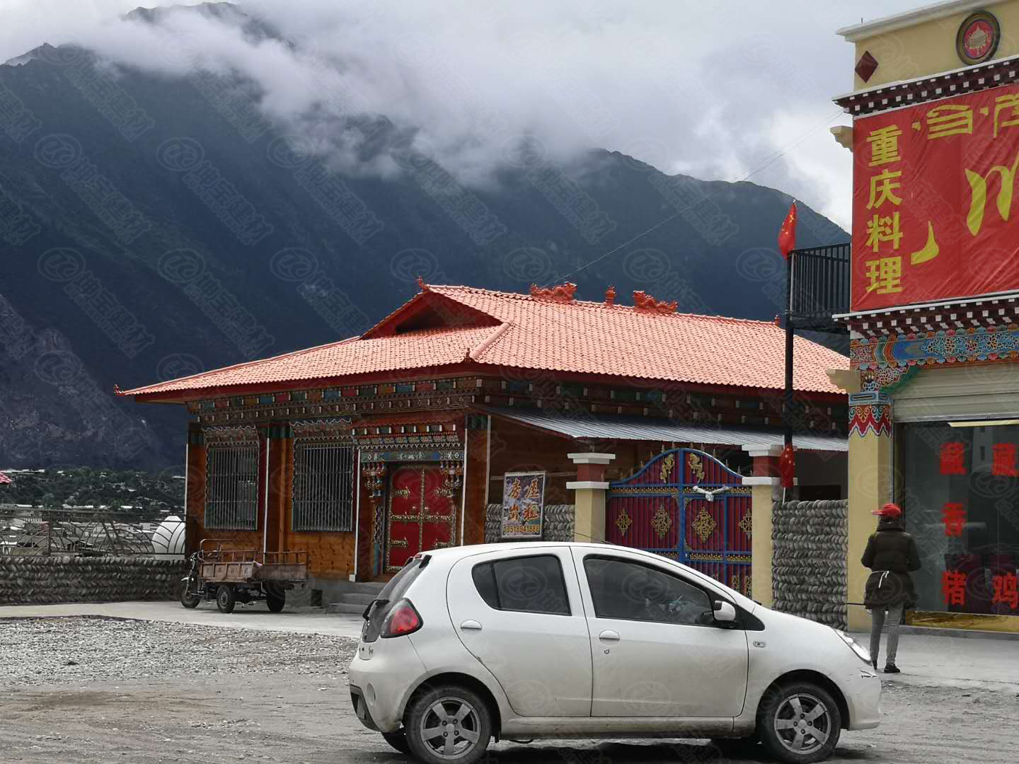 西藏風(fēng)格樹脂瓦