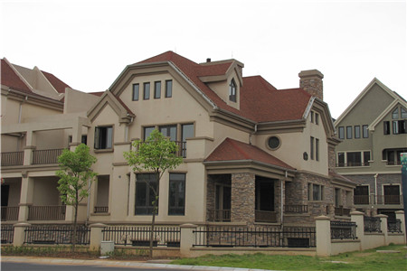 瀝青瓦的使用年限是多久？有哪些注意事項(xiàng)？