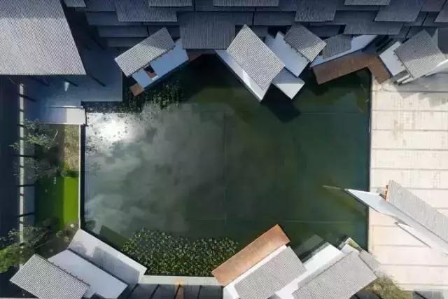 青瓦灰墻，高瓴飛檐，處處消磨時光