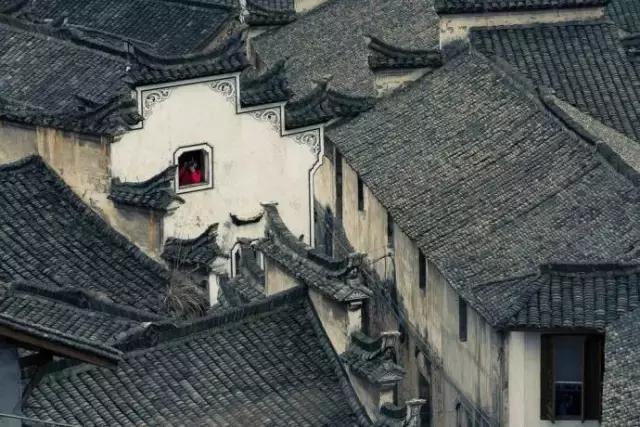 青瓦灰墻，高瓴飛檐，處處消磨時光