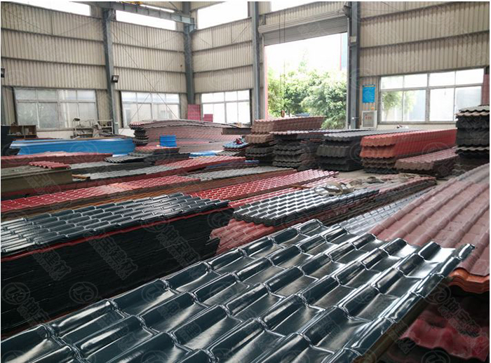 合成樹(shù)脂瓦整裝待發(fā)